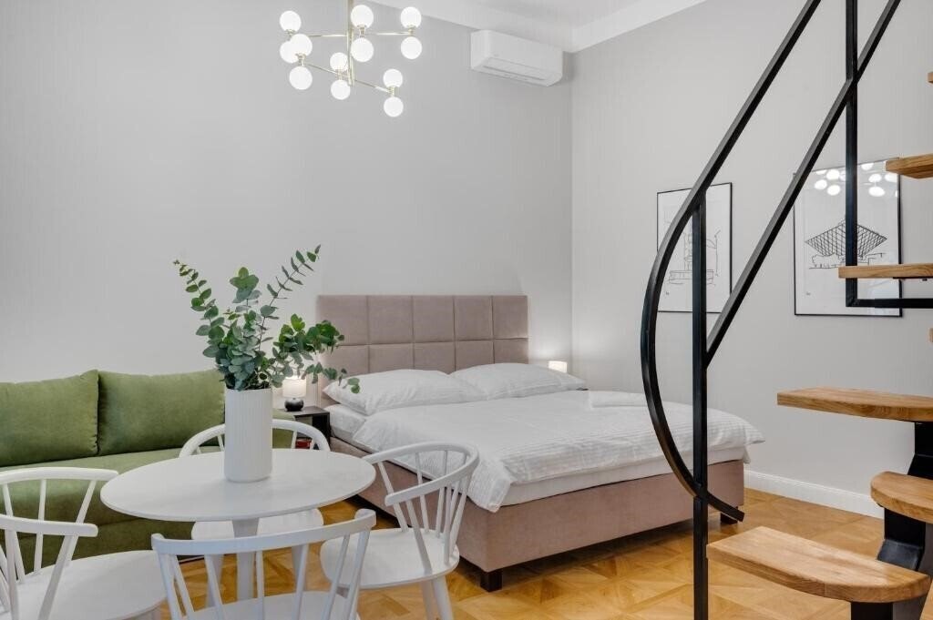 Картинка Palace apartments 4*