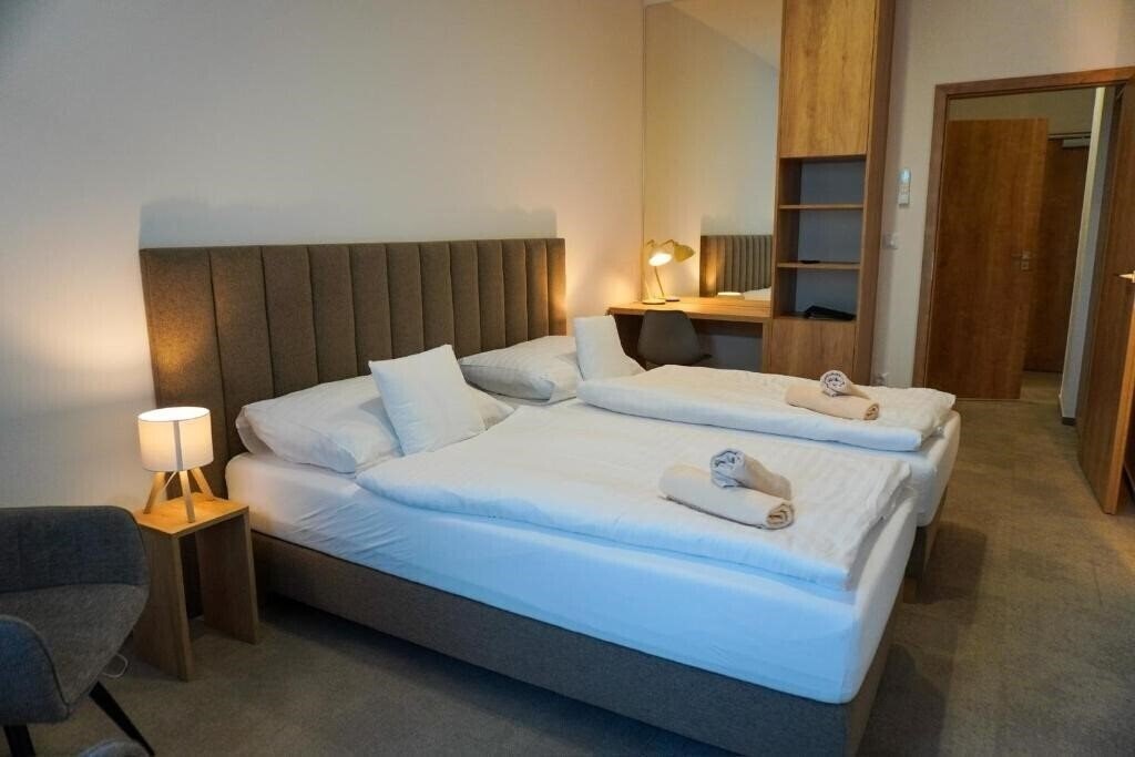 Фото Hotel Modena 3*