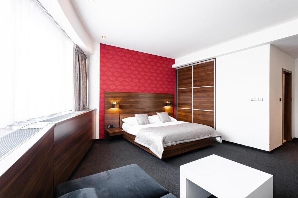 Фото Tempus Club Garni Hotel 3*