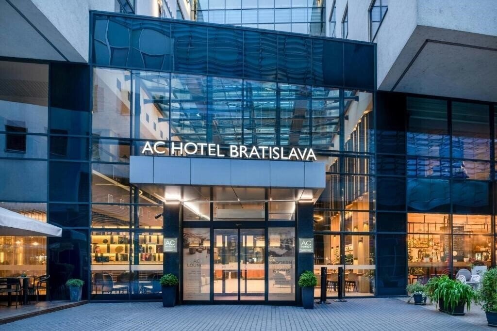 Отель AC Hotel by Marriott Bratislava Old Town 4*