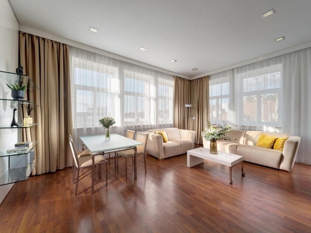 Отель Mamaison Residence Sulekova 4*