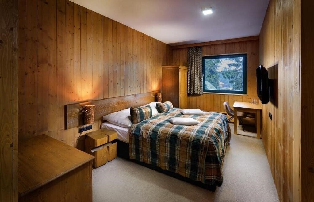 Фото Hotel Tri Studnicky 4*