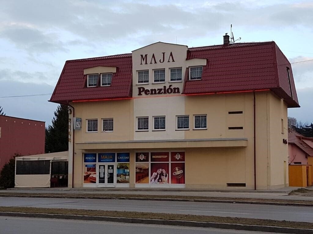 Готель Maja 3*