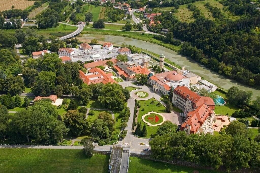Картинка Ensana Pro Patria 2*
