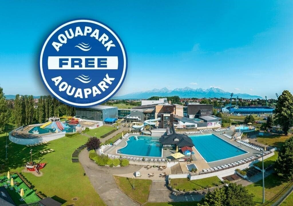 Отель Aquacity Riverside 3*