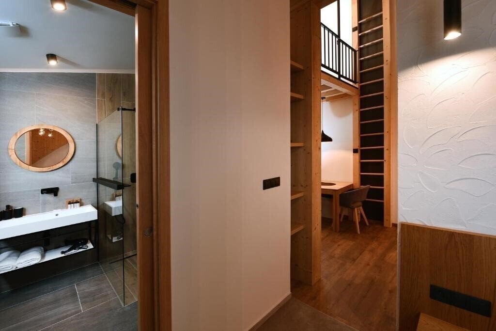 Изображение Aplend Hotel Ovruc 4*