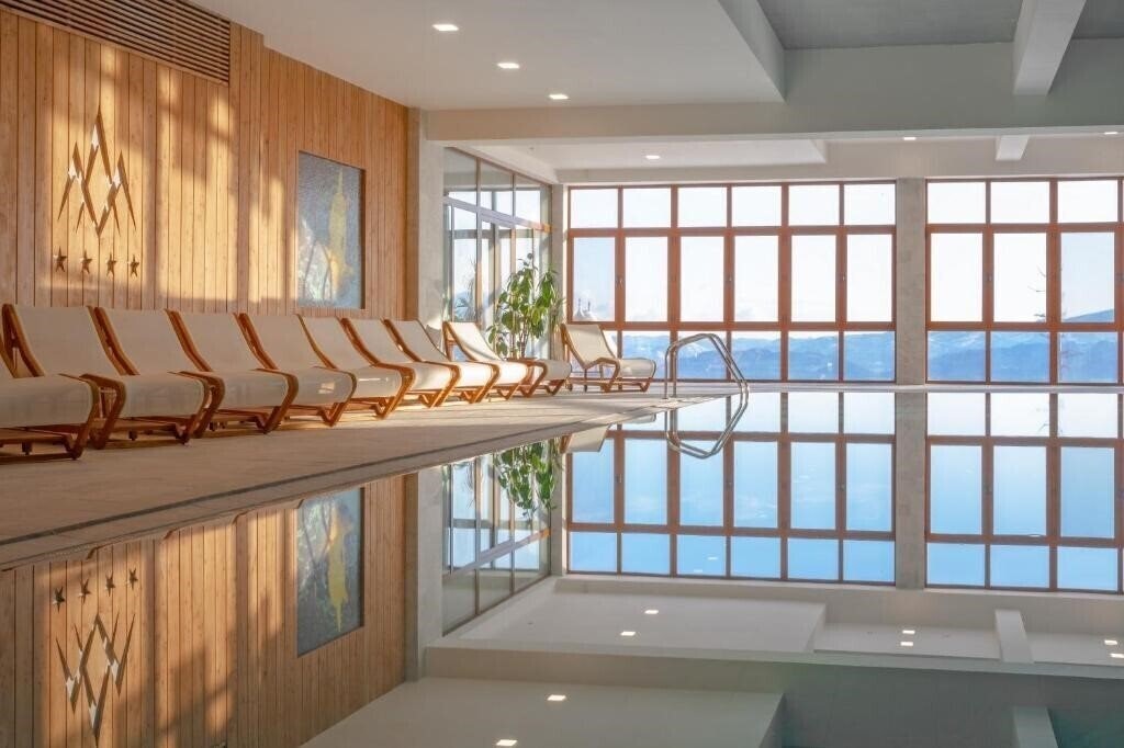 Готель Bellevue 4*