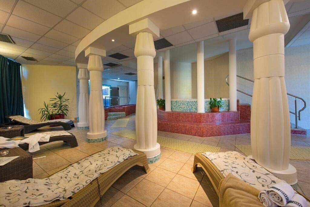 Картинка Montfort Hotel 4*