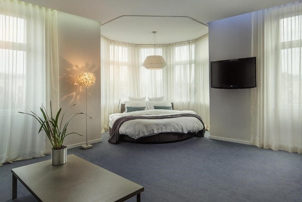 Фото Hotel Cubo 4*