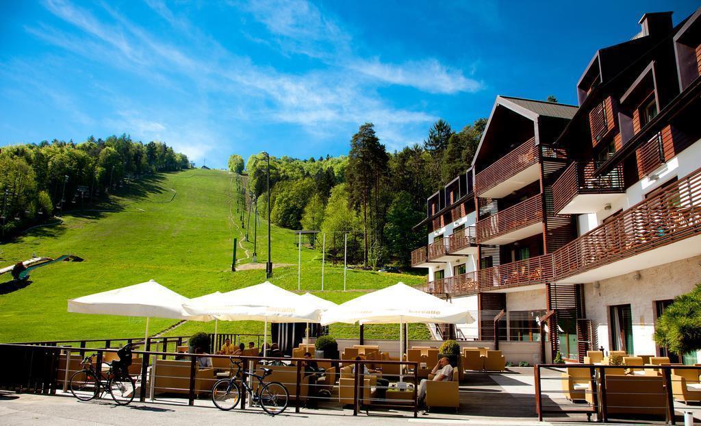 Готель Arena 4*