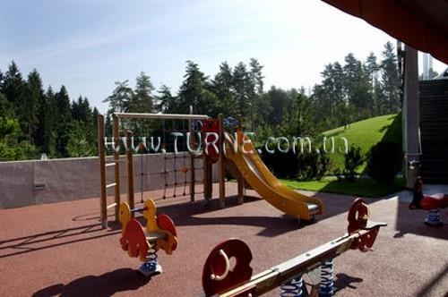 Готель Mons 4*