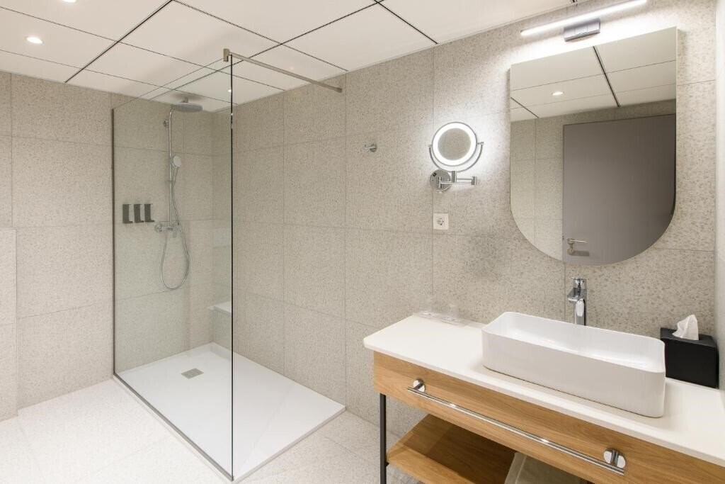Фотографія Eurostars Uhotel 4*