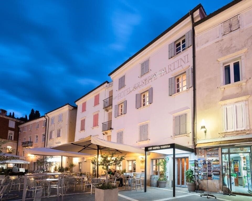 Отель Art Hotel Tartini 3*