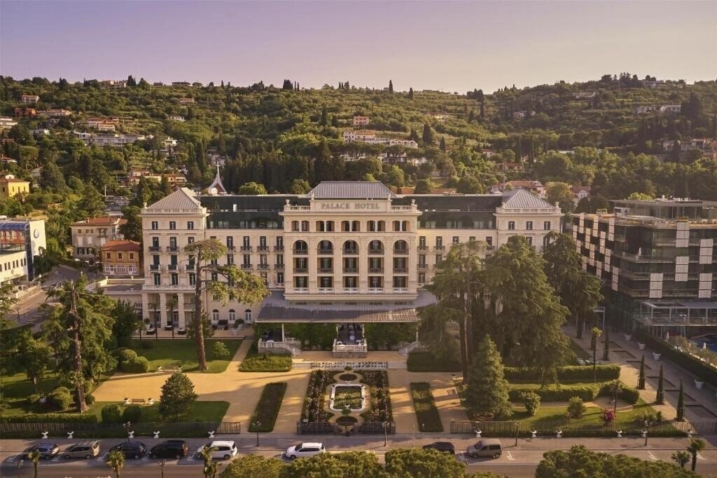 Отель Kempinski Palace Portoroz 5*