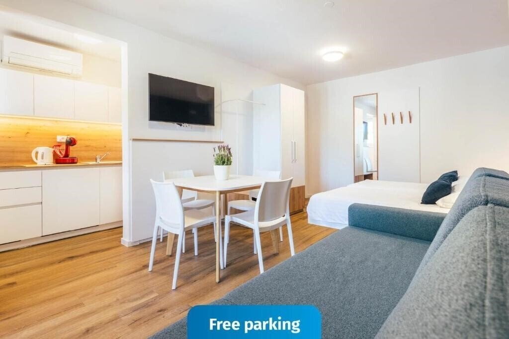Готель Salinera Apartments 2*