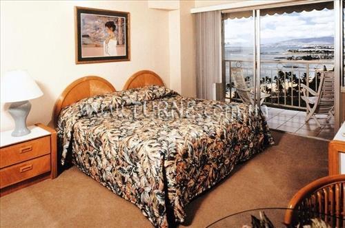 Фотографія Outrigger Waikiki Shore 4*