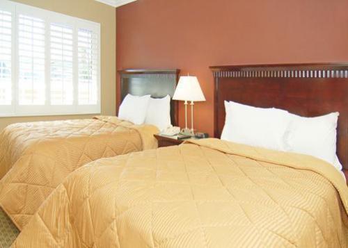 Фото Comfort Inn Near The Sunset Strip 3*