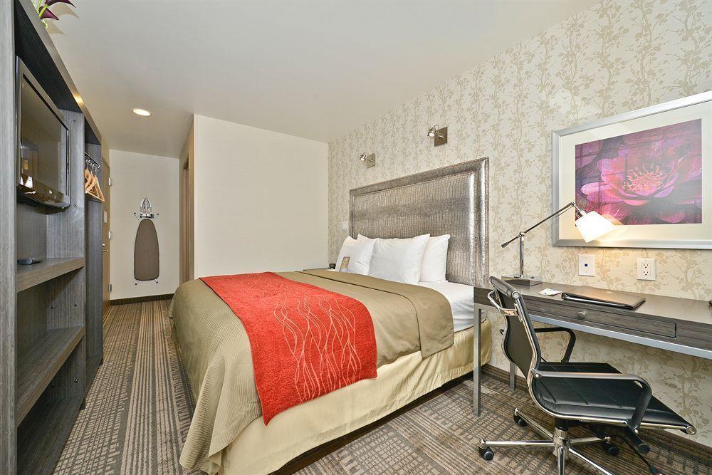 Фото Comfort Inn Midtown West 3*