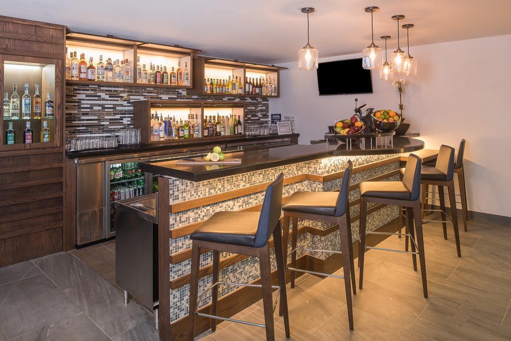 Фото Even Hotels New York - Times Square South 4*
