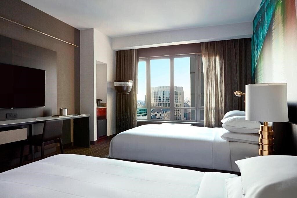 Фото New York Marriott At The Brooklyn Bridge 4*