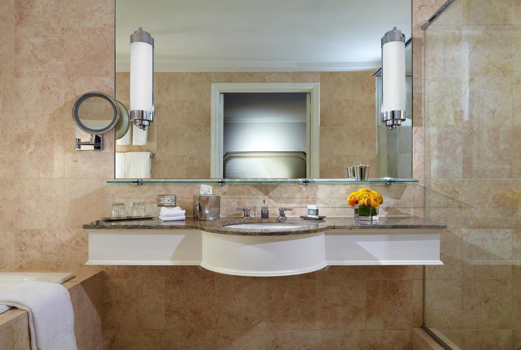 Картинка Omni Berkshire Place 4*