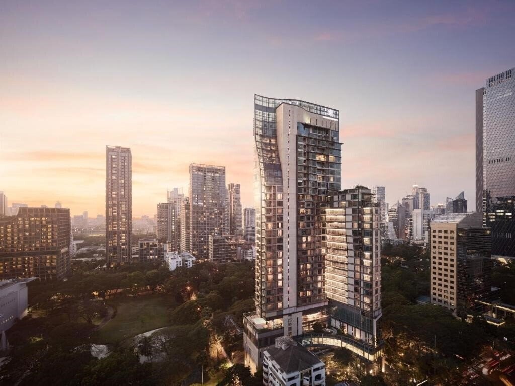 Готель Oriental Residence Bangkok 5*