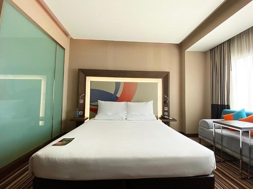 Зображення Novotel Bangkok Impact 4*