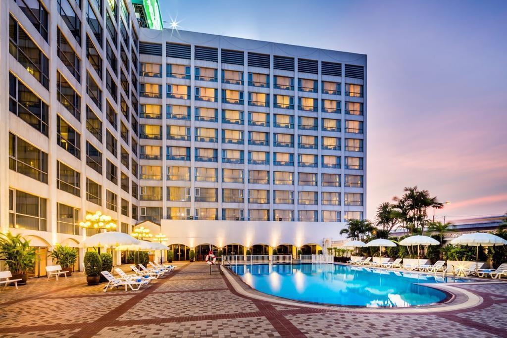 Готель Bangkok Palace 4*