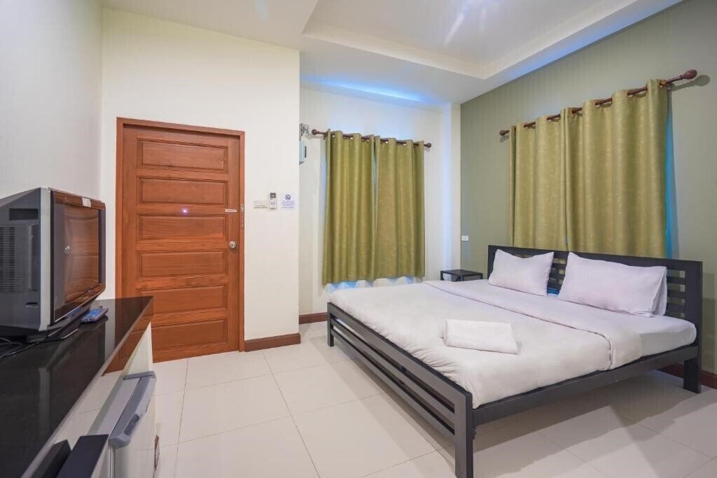 Фото Suphan Lake Hometel 3*