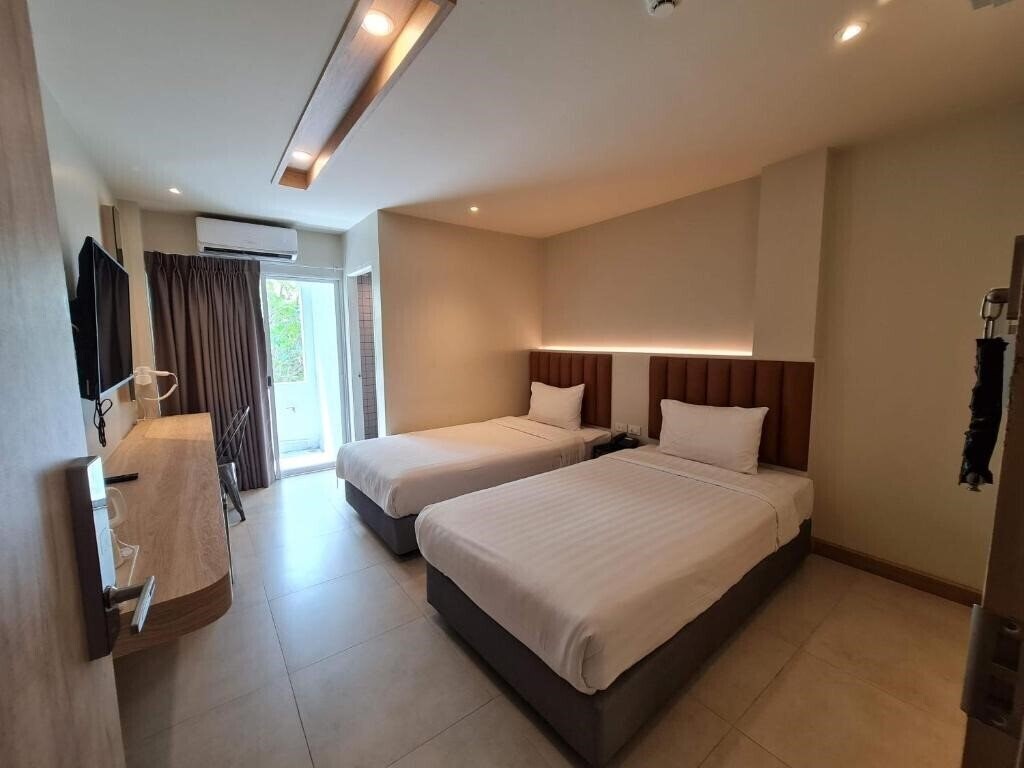 Отель Phoenix Hotel 3*
