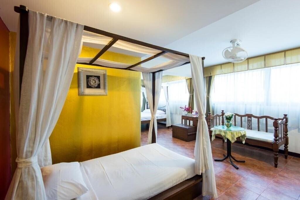 Фото Best Bangkok House 2*