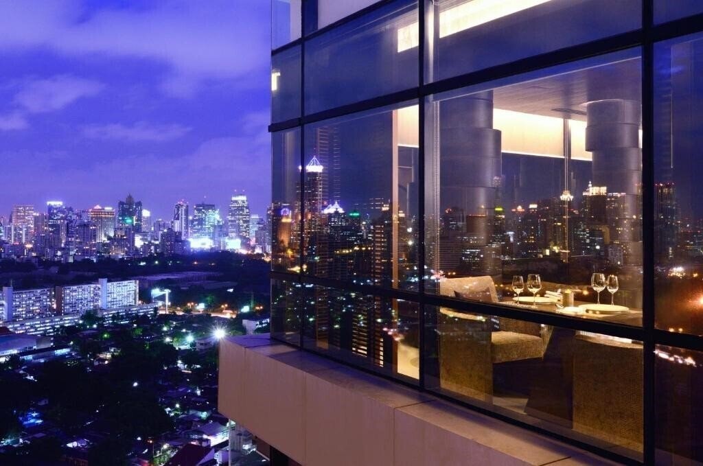 Готель Aetas Lumpini 5*