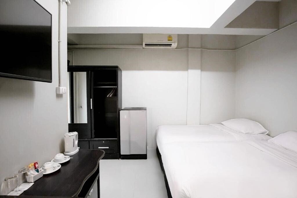 Фото Annex Lumpini Bangkok 3*