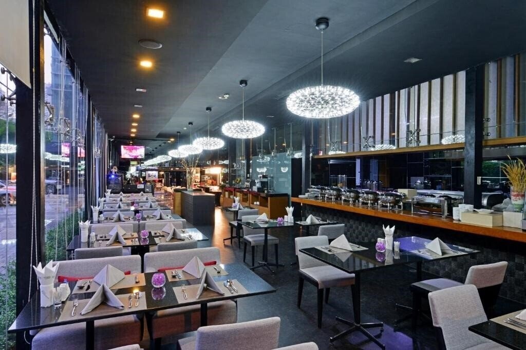 Зображення Arize Hotel Sukhumvit 4*