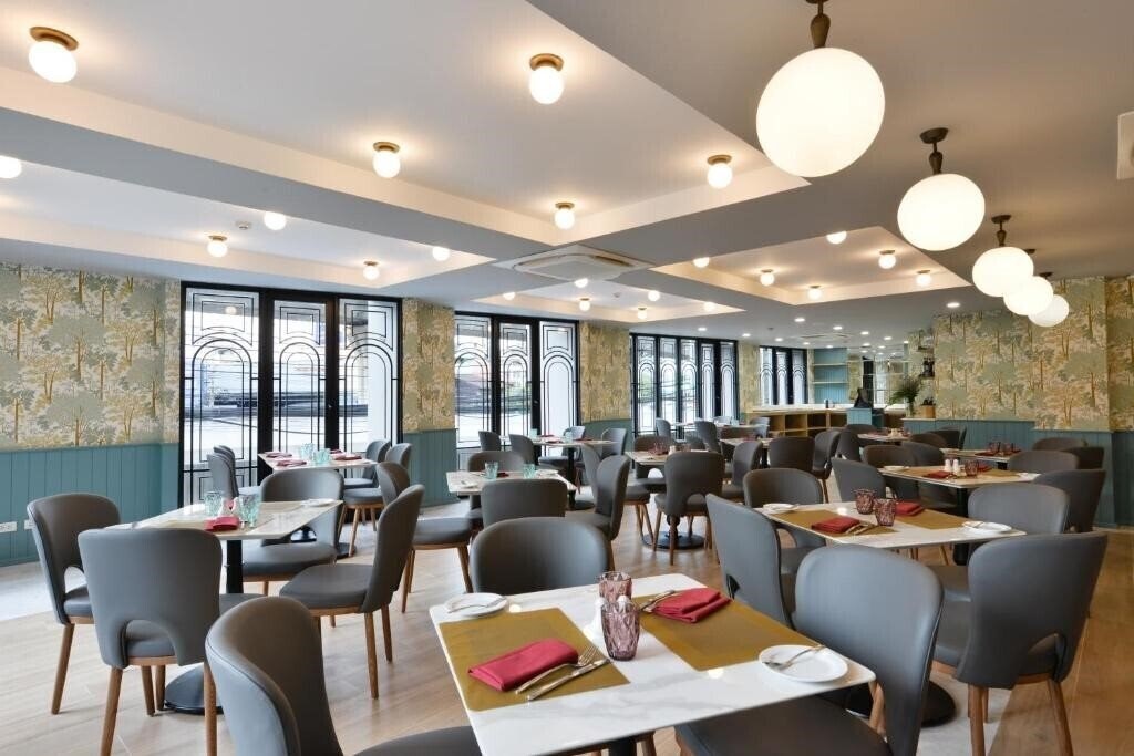 Картинка Astera Sathorn 3*