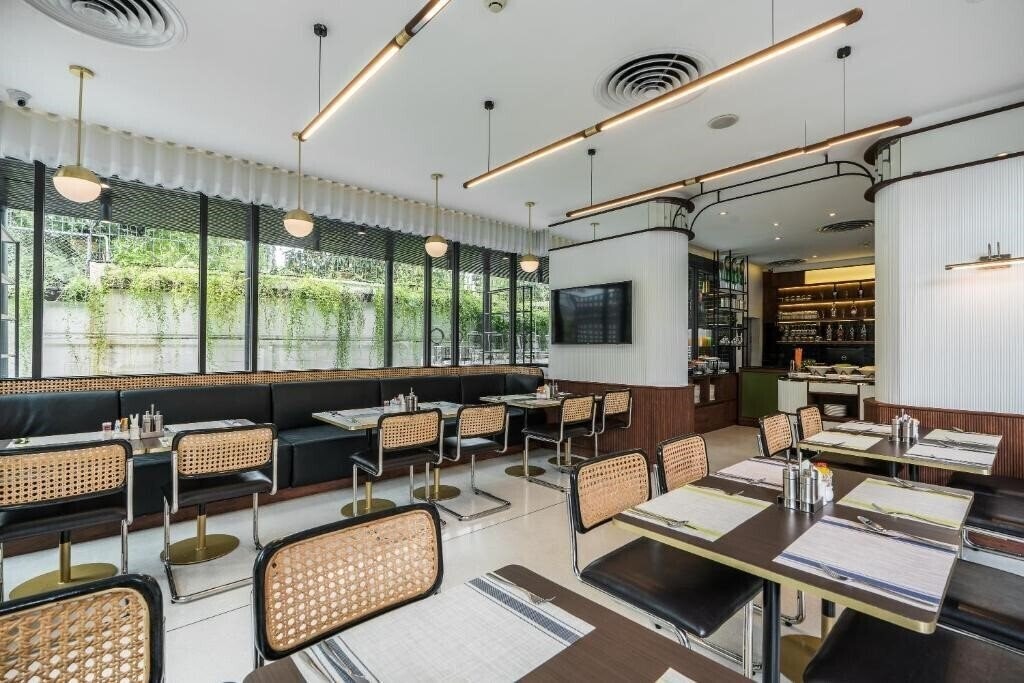 Зображення At Mind Executive Suites 3*