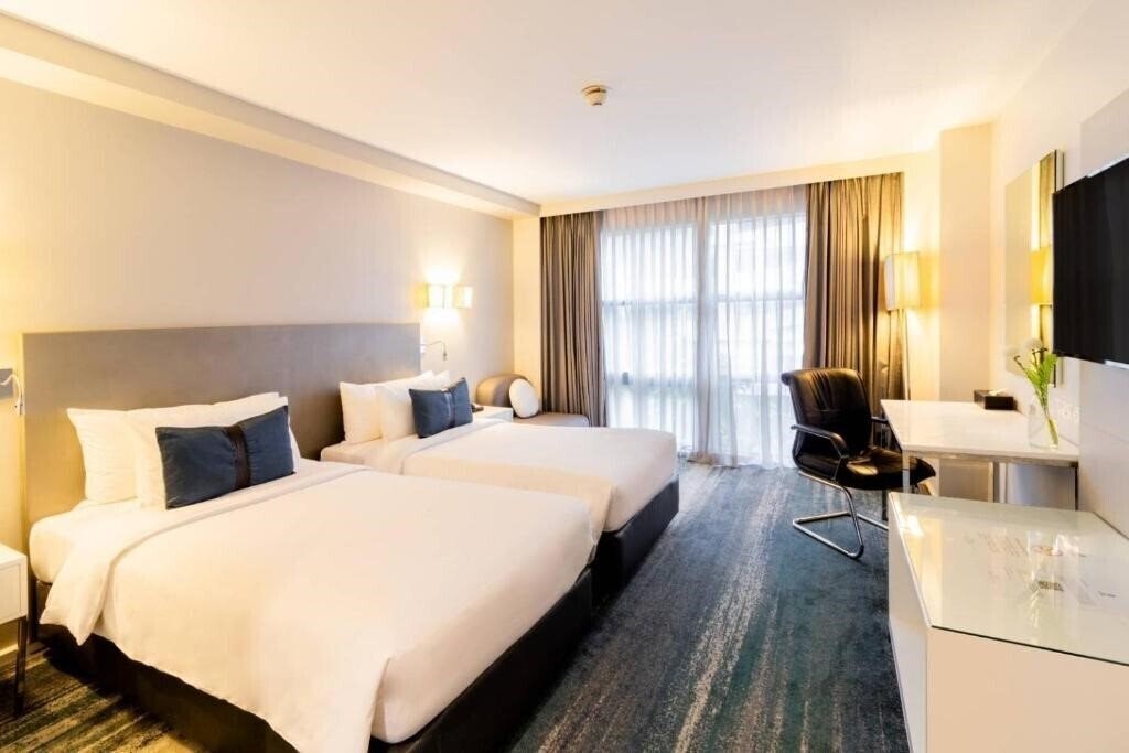 Изображение Best Western Plus @ 20 Sukhumvit 3*