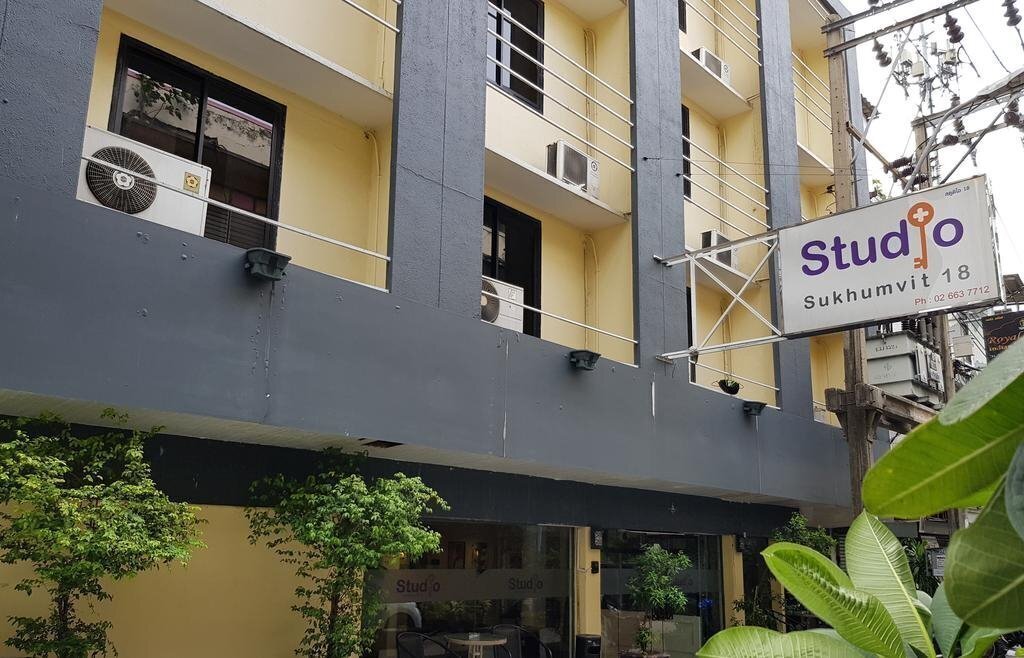 Фото Studio Sukhumvit 18 2*
