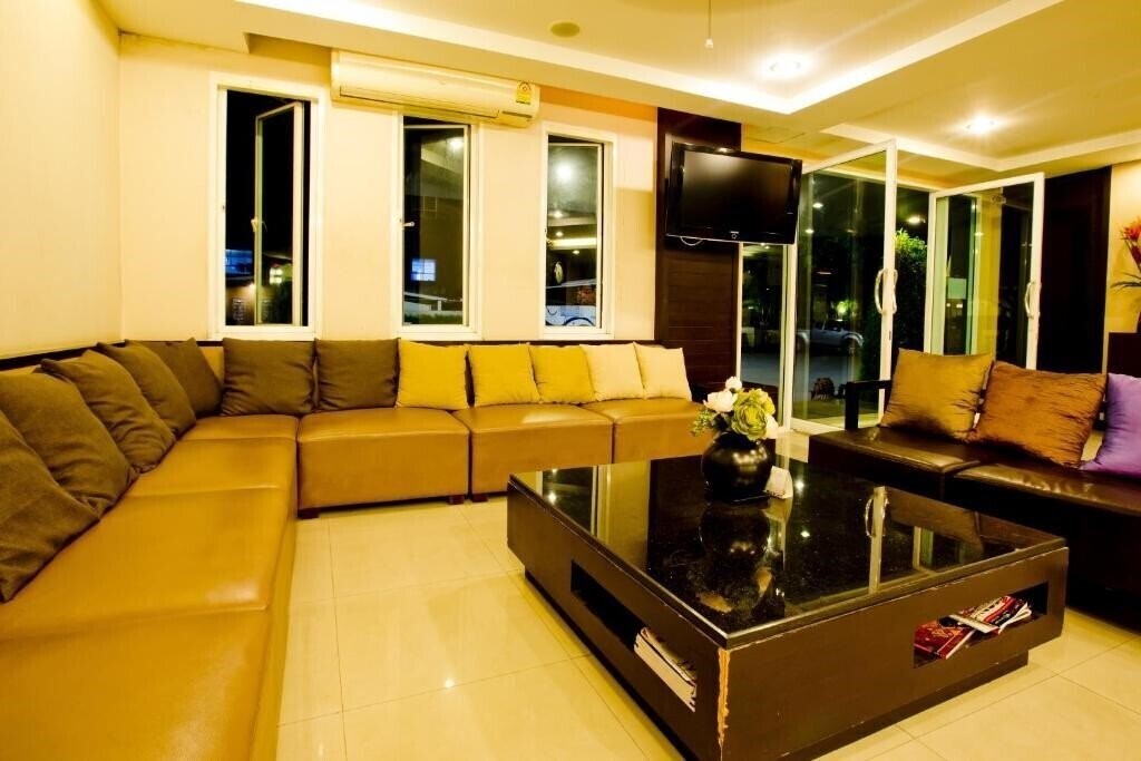 Зображення Sinsuvarn Airport Suite 3*
