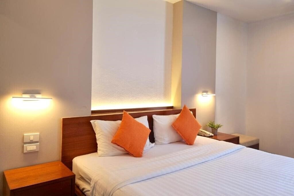 Отель Lantana Resort 3*