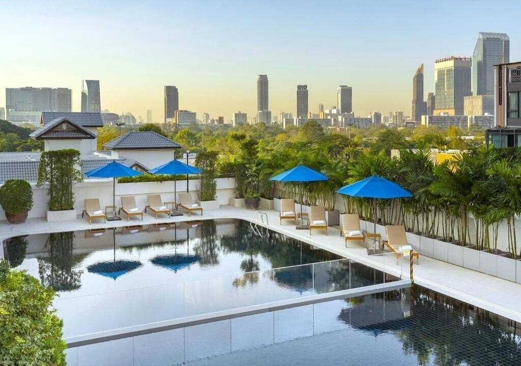 Готель Centre Point Sukhumvit Soi 10 4*