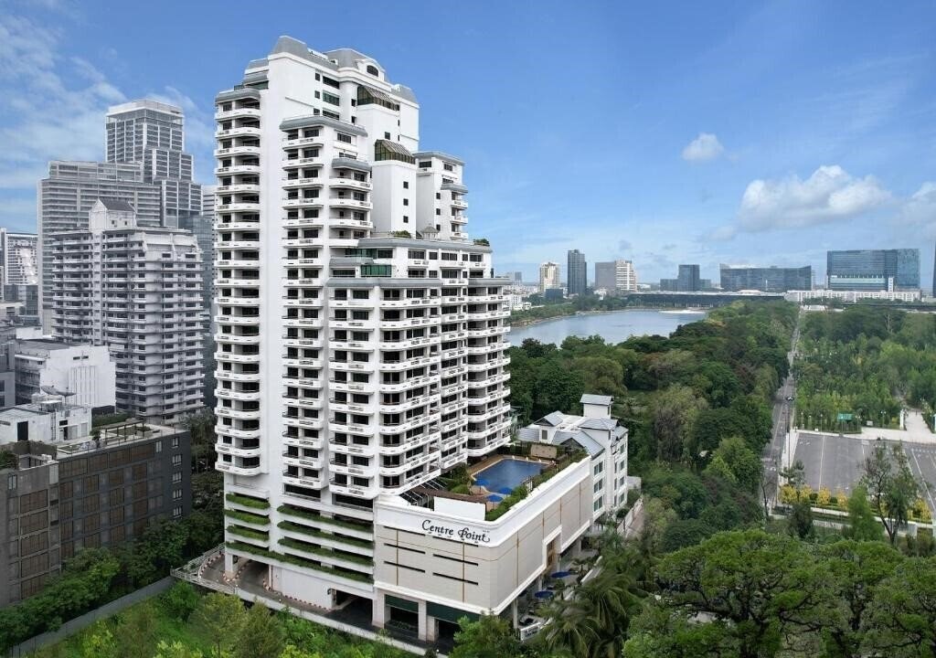 Фото Centre Point Sukhumvit Soi 10 4*