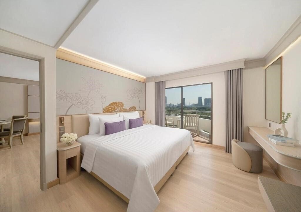 Зображення Centre Point Sukhumvit Soi 10 4*