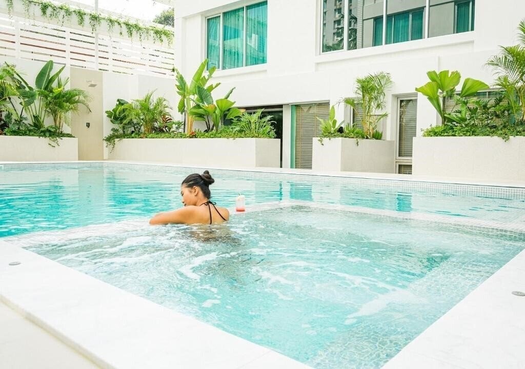 Картинка Centre Point Sukhumvit Soi 10 4*