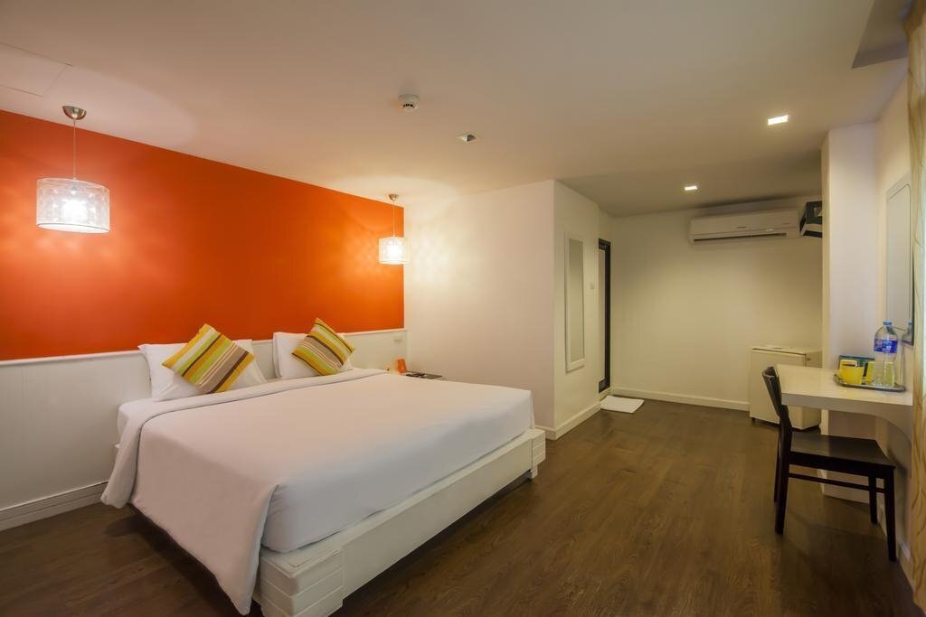 Фотография First House Bangkok 3*