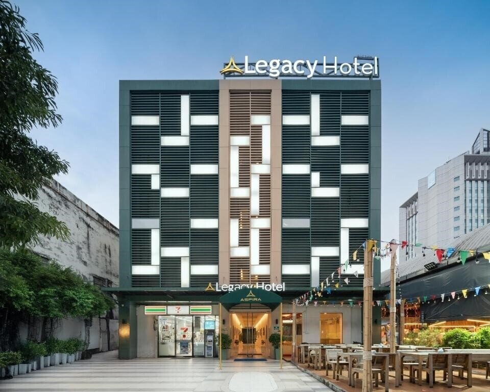 Готель Legacy Express Bangkok 3*