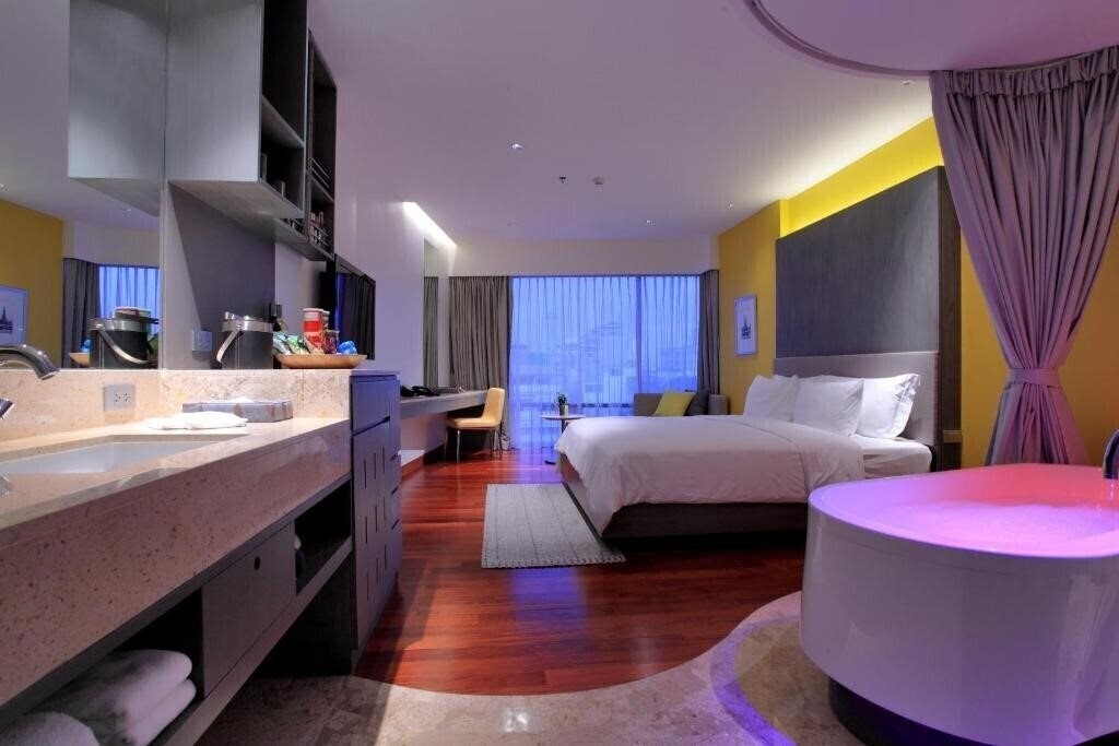 Готель Lit Bangkok Hotel 4*