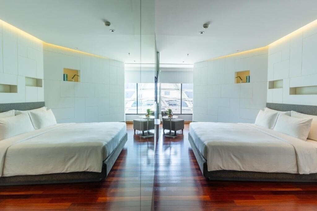Фото Lit Bangkok Hotel 4*