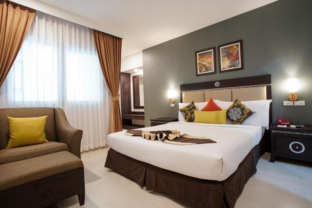 Фото Mac Boutique Suites 3*