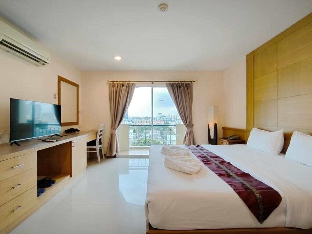 Изображение Metro Point Bangkok 3*